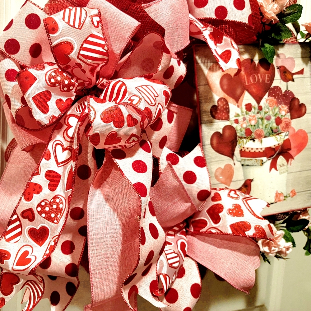 Love Wreath Birds Roses Deco Mesh Bows - Picture 2 of 6